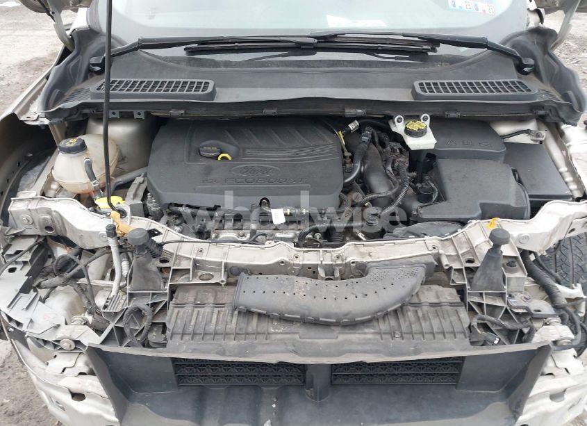 Photo 10 of 2017 Ford Escape SE (VIN 1FMCU9GD2HUA56665)