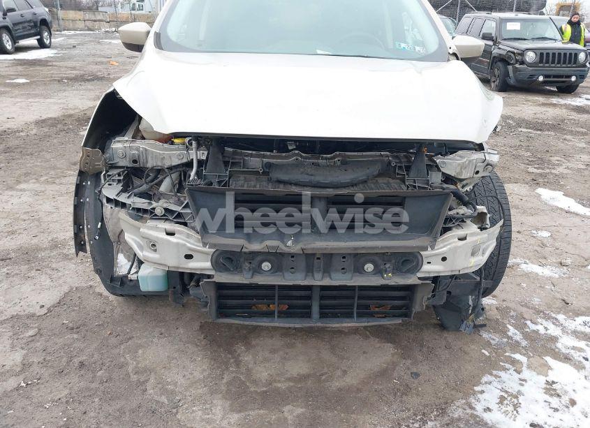 Photo 6 of 2017 Ford Escape SE (VIN 1FMCU9GD2HUA56665)