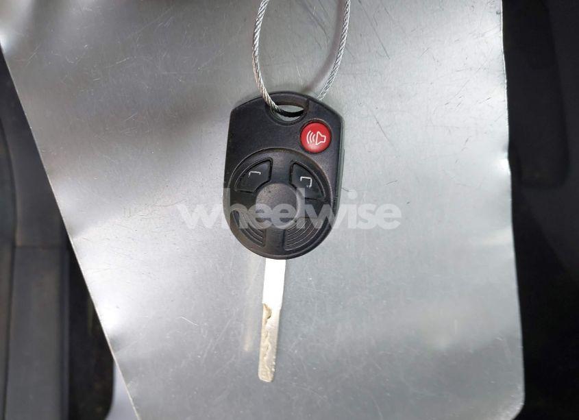 Photo 11 of 2017 Ford Escape SE (VIN 1FMCU9GD2HUB40131)