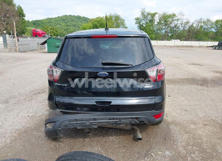 Photo 17 of 2017 Ford Escape SE (VIN 1FMCU9GD2HUB40131)