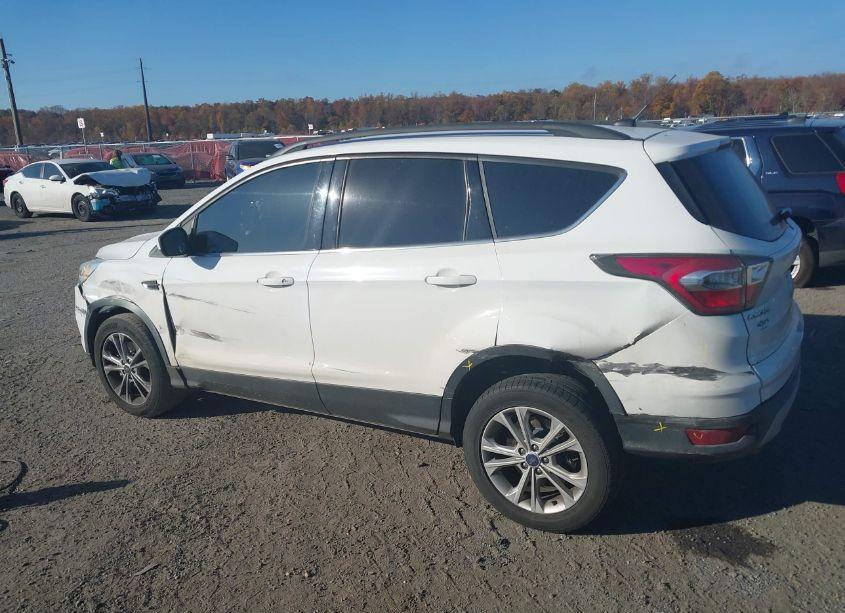 Photo 14 of 2017 Ford Escape SE (VIN 1FMCU9GD2HUB45975)