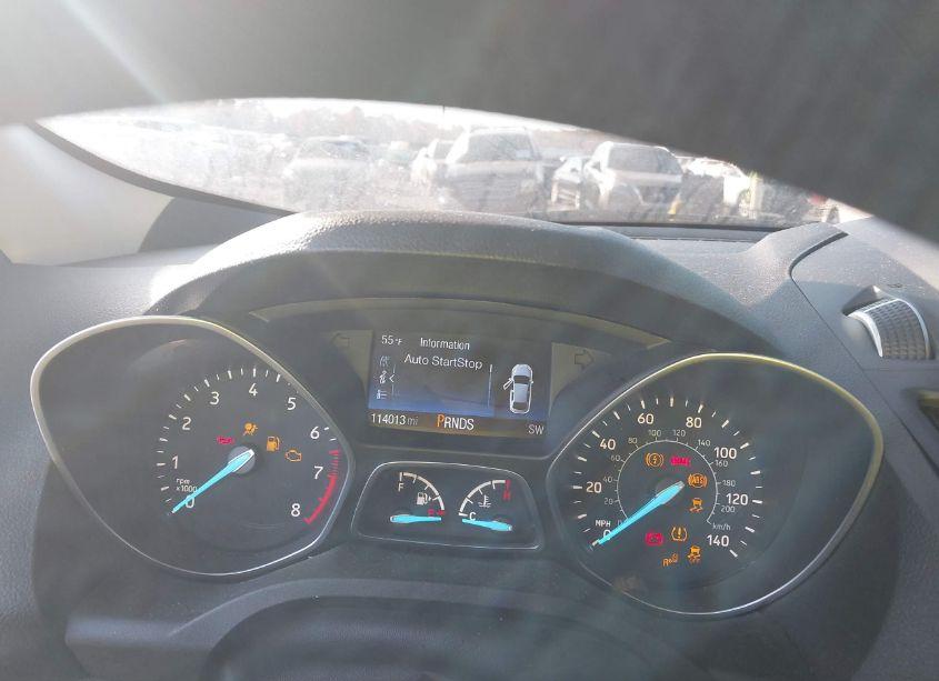 Photo 15 of 2017 Ford Escape SE (VIN 1FMCU9GD2HUB45975)