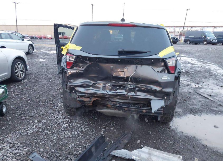 Photo 6 of 2017 Ford Escape SE (VIN 1FMCU9GD2HUC06340)