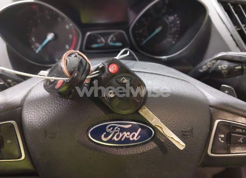 Photo 11 of 2017 Ford Escape SE (VIN 1FMCU9GD2HUC25177)