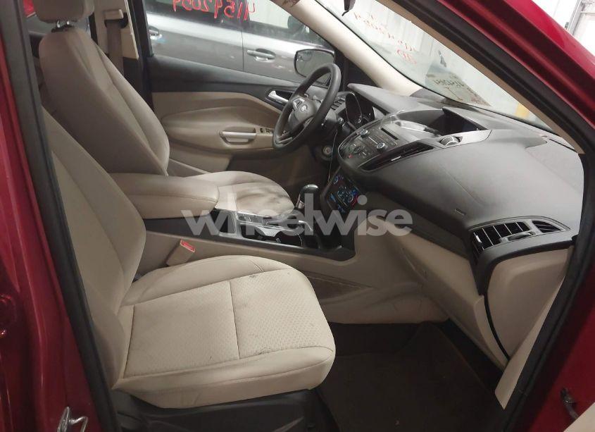 Photo 5 of 2017 Ford Escape SE (VIN 1FMCU9GD2HUC25177)