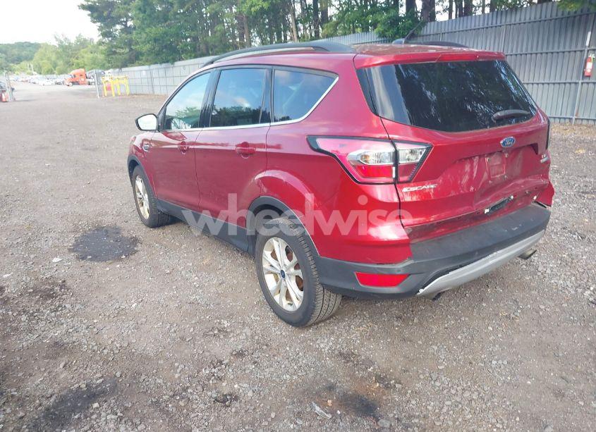 Photo 3 of 2017 Ford Escape SE (VIN 1FMCU9GD2HUD15235)