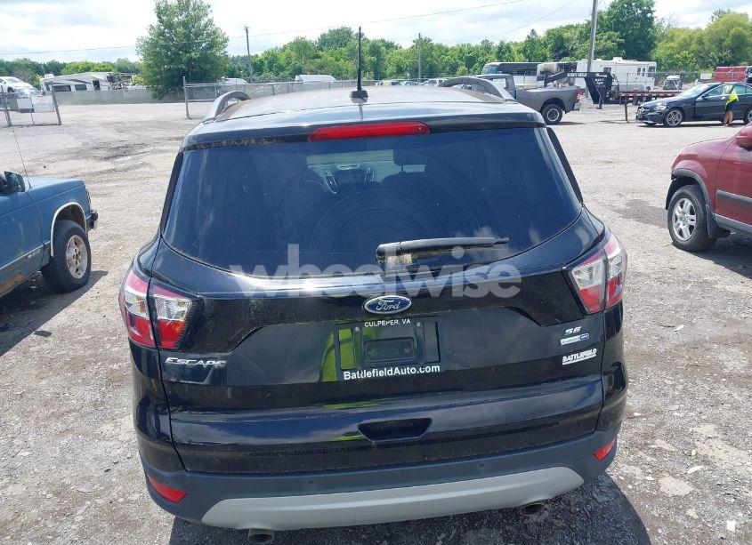 Photo 16 of 2017 Ford Escape SE (VIN 1FMCU9GD2HUD54682)