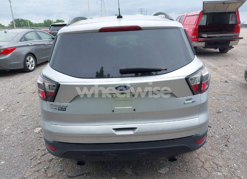 Photo 16 of 2017 Ford Escape SE (VIN 1FMCU9GD2HUE61733)