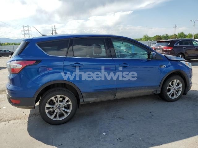 Photo 2 of 2017 FORD ESCAPE SE (VIN 1FMCU9GD2HUE72814)