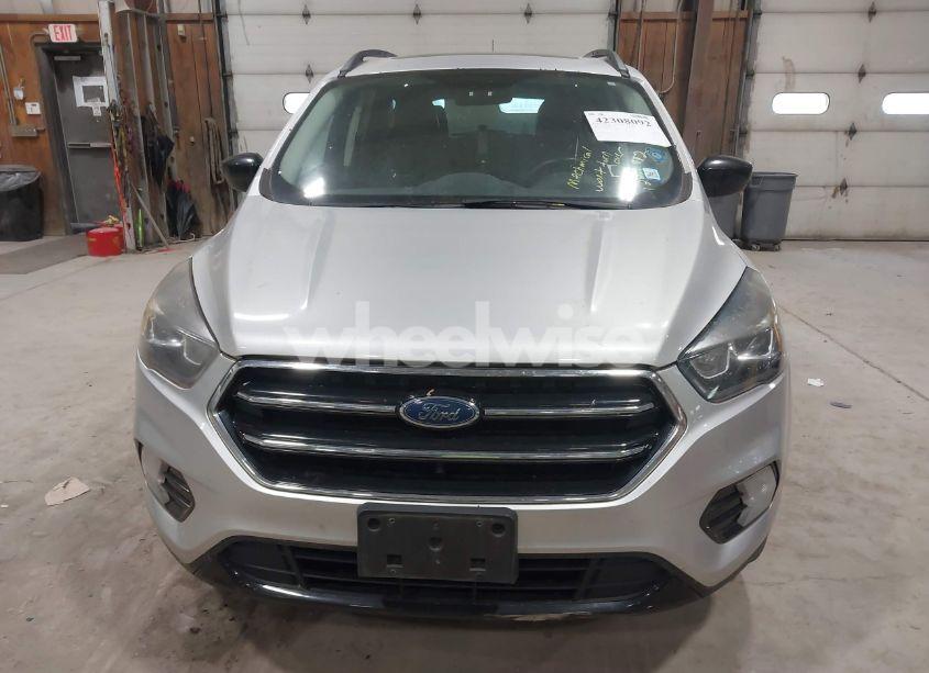 Photo 12 of 2017 Ford Escape SE (VIN 1FMCU9GD2HUE83232)