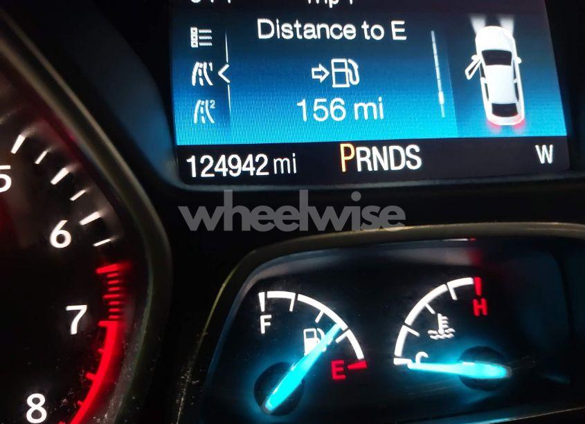 Photo 15 of 2017 Ford Escape SE (VIN 1FMCU9GD2HUE83232)