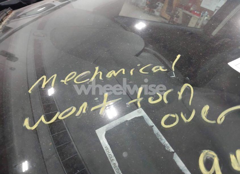 Photo 6 of 2017 Ford Escape SE (VIN 1FMCU9GD2HUE83232)