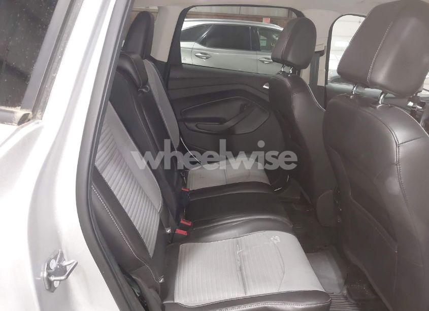 Photo 8 of 2017 Ford Escape SE (VIN 1FMCU9GD2HUE83232)