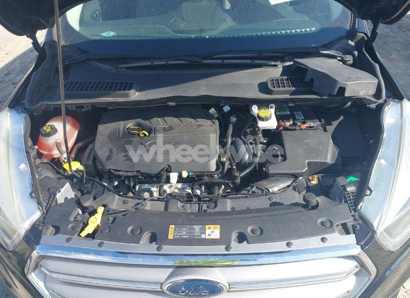 Photo 10 of 2017 Ford Escape SE (VIN 1FMCU9GD2HUF00403)