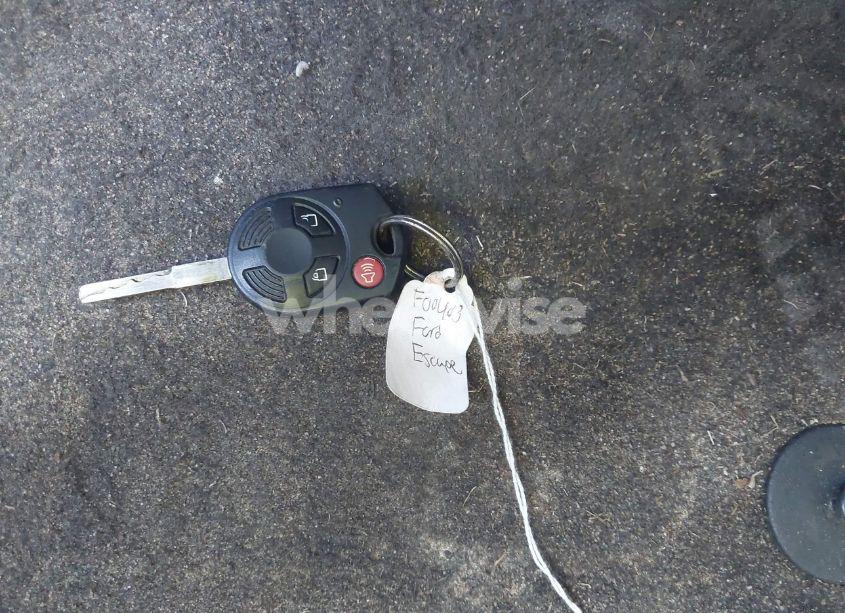 Photo 11 of 2017 Ford Escape SE (VIN 1FMCU9GD2HUF00403)