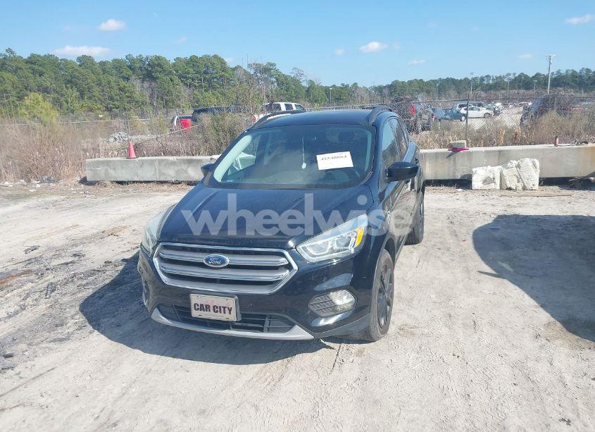Photo 6 of 2017 Ford Escape SE (VIN 1FMCU9GD2HUF00403)
