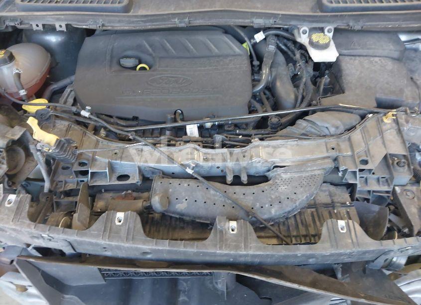 Photo 10 of 2018 Ford Escape SE (VIN 1FMCU9GD2JUA04815)