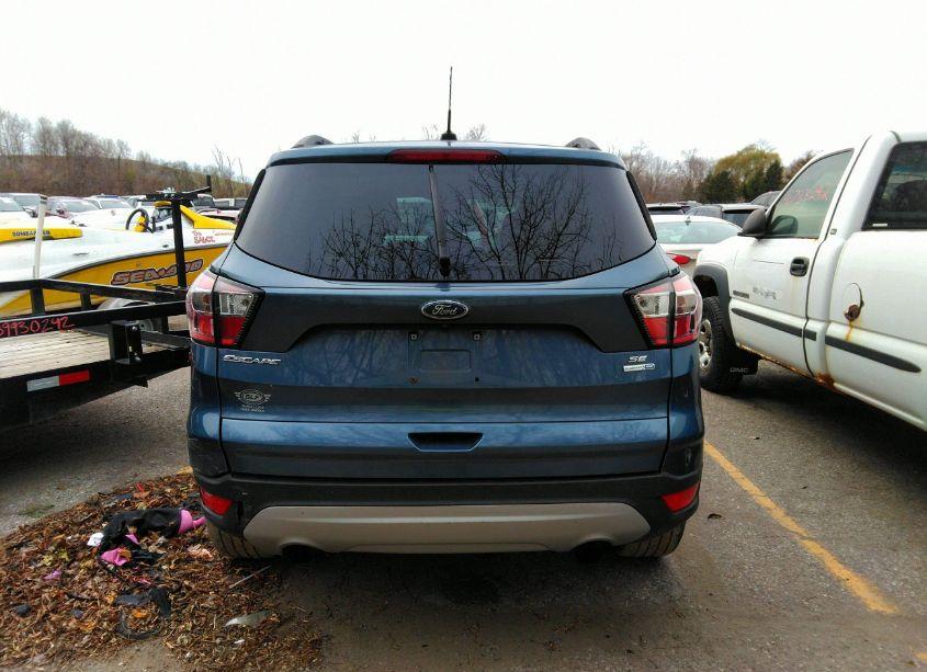 Photo 16 of 2018 Ford Escape SE (VIN 1FMCU9GD2JUA21369)