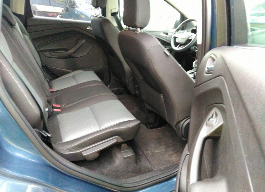 Photo 8 of 2018 Ford Escape SE (VIN 1FMCU9GD2JUA21369)