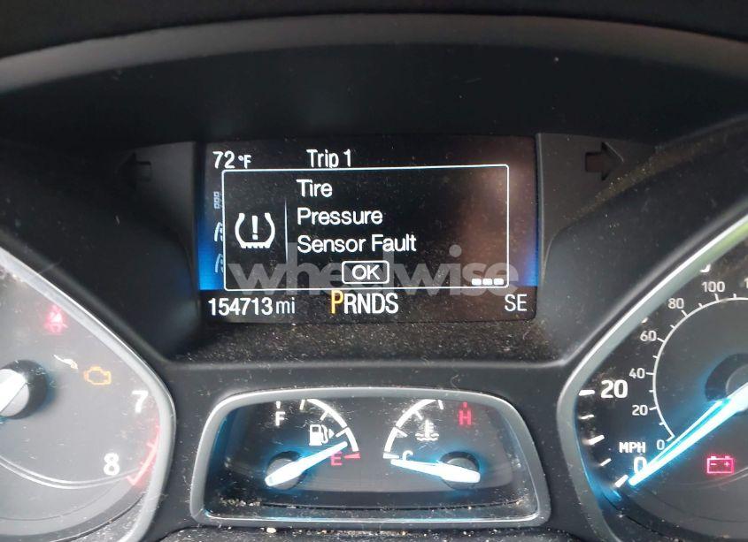 Photo 15 of 2018 Ford Escape SE (VIN 1FMCU9GD2JUA32601)