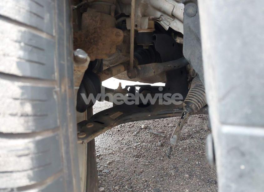 Photo 6 of 2018 Ford Escape SE (VIN 1FMCU9GD2JUA32601)