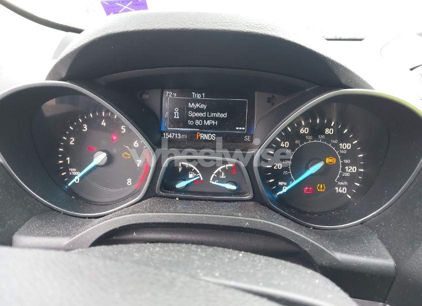 Photo 7 of 2018 Ford Escape SE (VIN 1FMCU9GD2JUA32601)