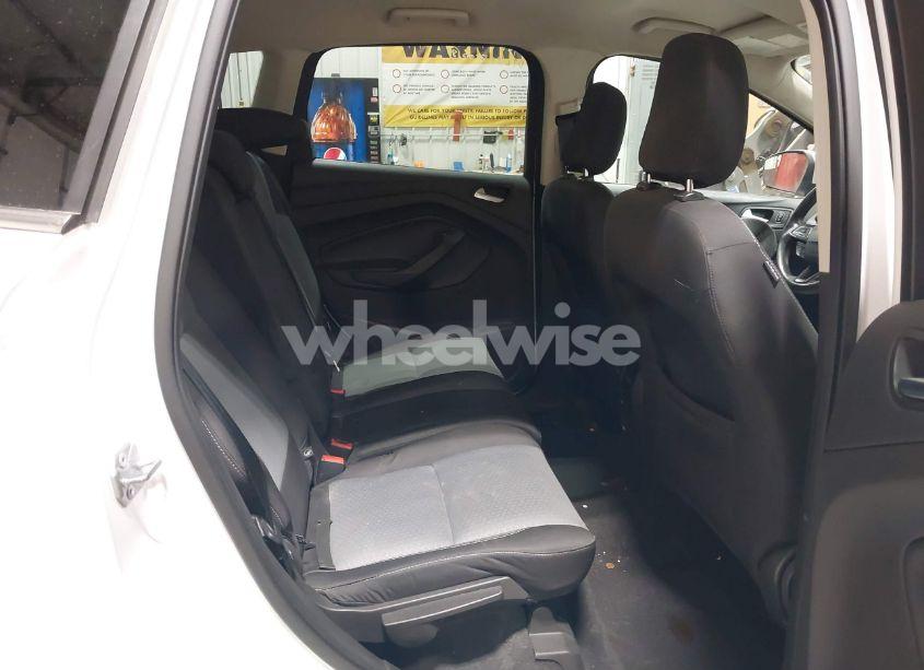Photo 8 of 2018 Ford Escape SE (VIN 1FMCU9GD2JUA47227)