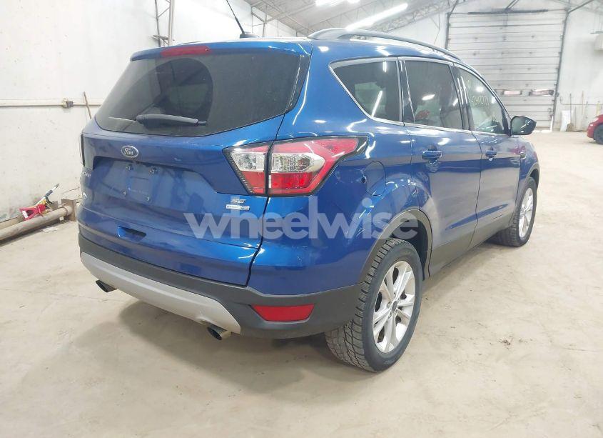 Photo 4 of 2018 Ford Escape SE (VIN 1FMCU9GD2JUA51181)