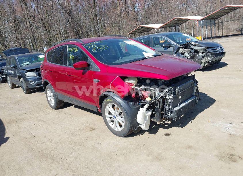 2018 Ford Escape SE (VIN 1FMCU9GD2JUA89042) main photo