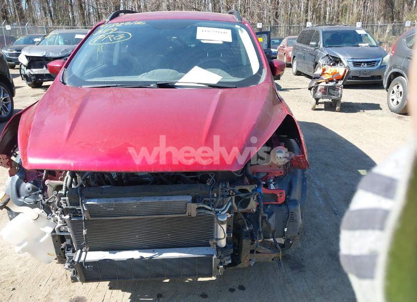 Photo 13 of 2018 Ford Escape SE (VIN 1FMCU9GD2JUA89042)