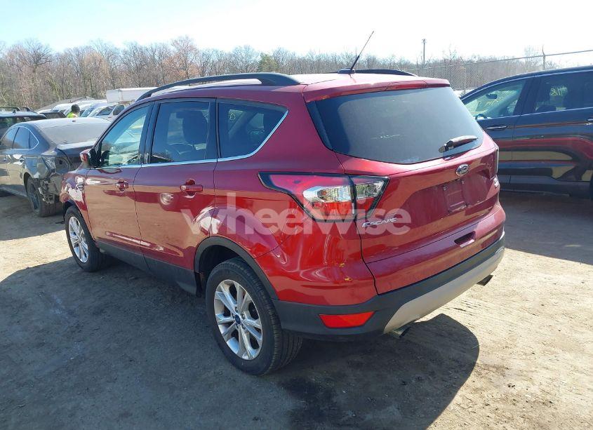 Photo 3 of 2018 Ford Escape SE (VIN 1FMCU9GD2JUA89042)