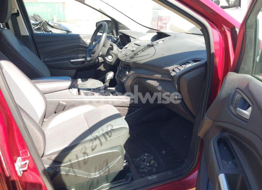 Photo 5 of 2018 Ford Escape SE (VIN 1FMCU9GD2JUA89042)