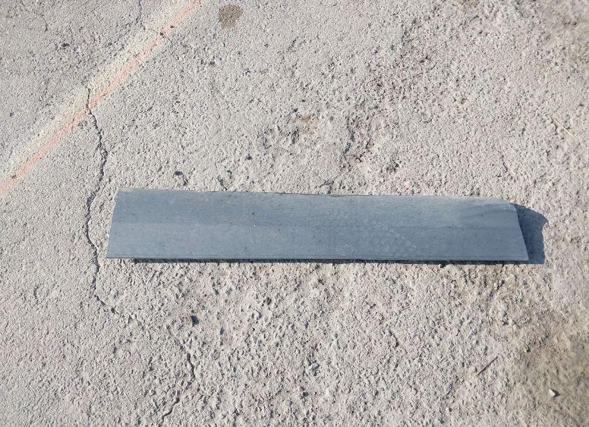 Photo 12 of 2018 Ford Escape SE (VIN 1FMCU9GD2JUB17583)