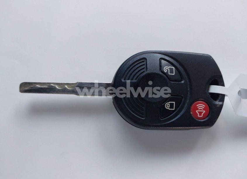 Photo 11 of 2018 Ford Escape SE (VIN 1FMCU9GD2JUB18426)