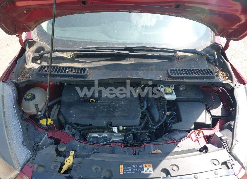 Photo 10 of 2018 Ford Escape SE (VIN 1FMCU9GD2JUB36957)