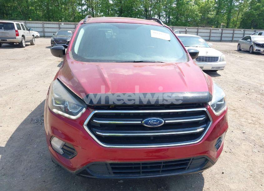 Photo 6 of 2018 Ford Escape SE (VIN 1FMCU9GD2JUB36957)