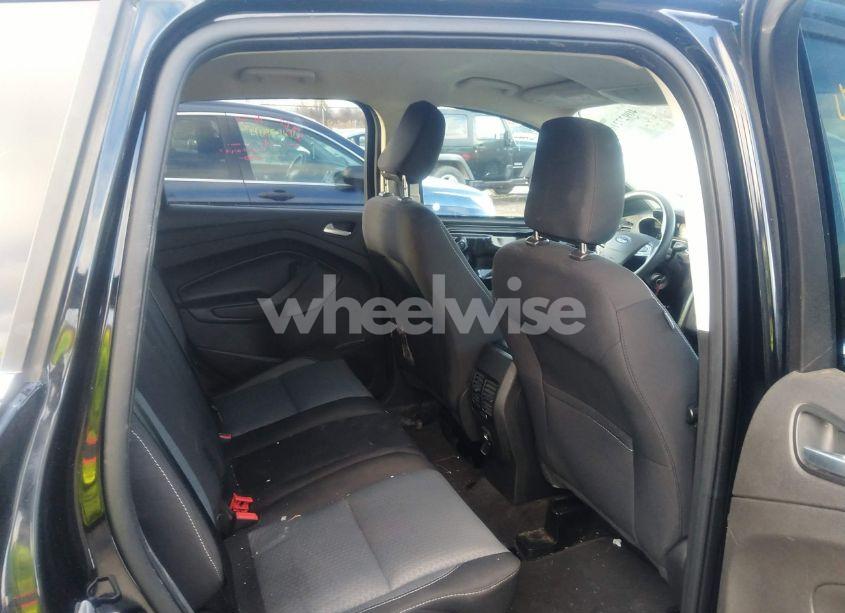 Photo 8 of 2018 Ford Escape SE (VIN 1FMCU9GD2JUC25413)