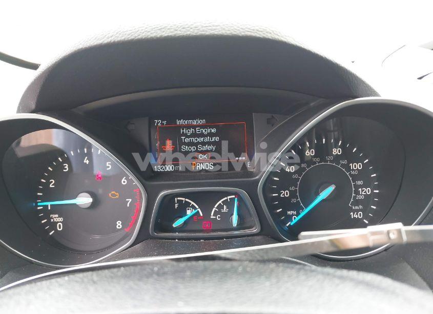 Photo 7 of 2018 Ford Escape SE (VIN 1FMCU9GD2JUD00479)