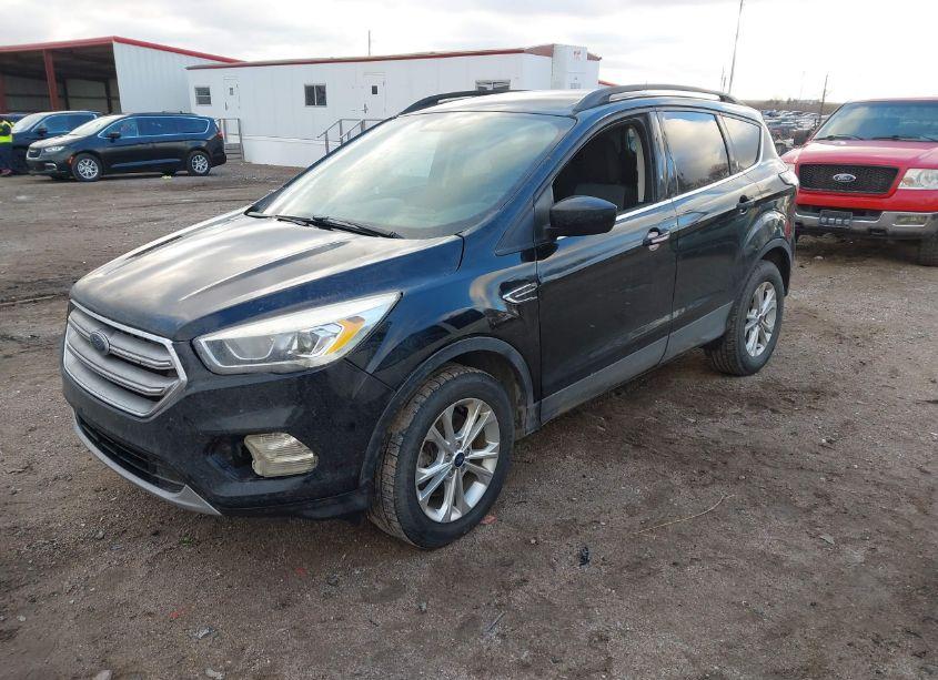 Photo 2 of 2018 Ford Escape SE (VIN 1FMCU9GD2JUD29075)
