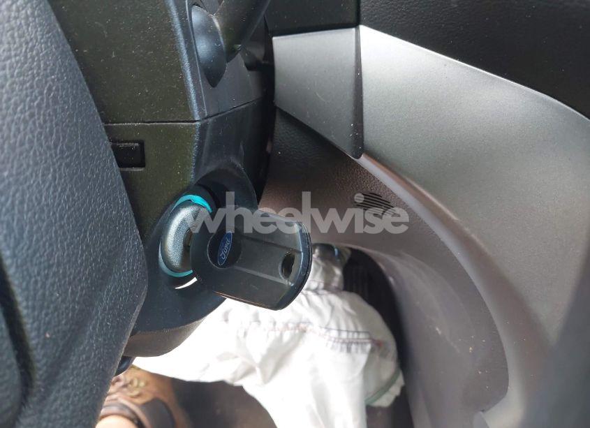 Photo 11 of 2018 Ford Escape SE (VIN 1FMCU9GD2JUD56311)