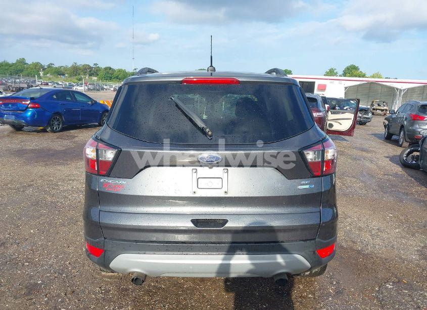 Photo 17 of 2018 Ford Escape SE (VIN 1FMCU9GD2JUD56311)
