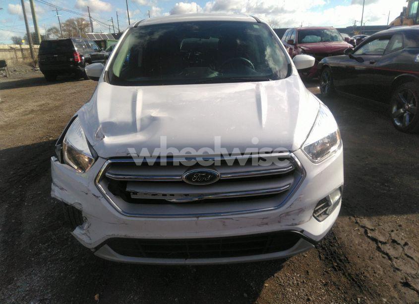 Photo 12 of 2019 Ford Escape SE (VIN 1FMCU9GD2KUB24311)