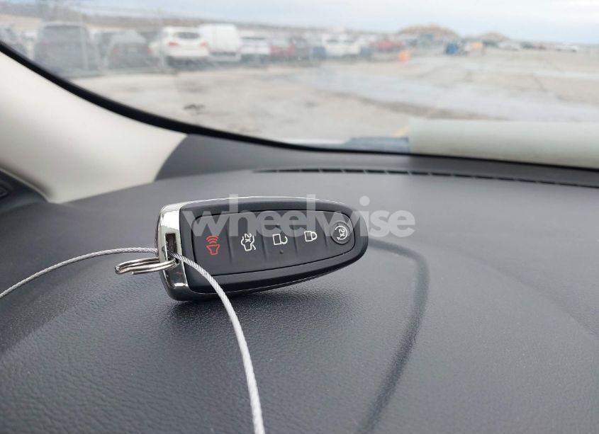 Photo 11 of 2019 Ford Escape SE (VIN 1FMCU9GD2KUB32022)