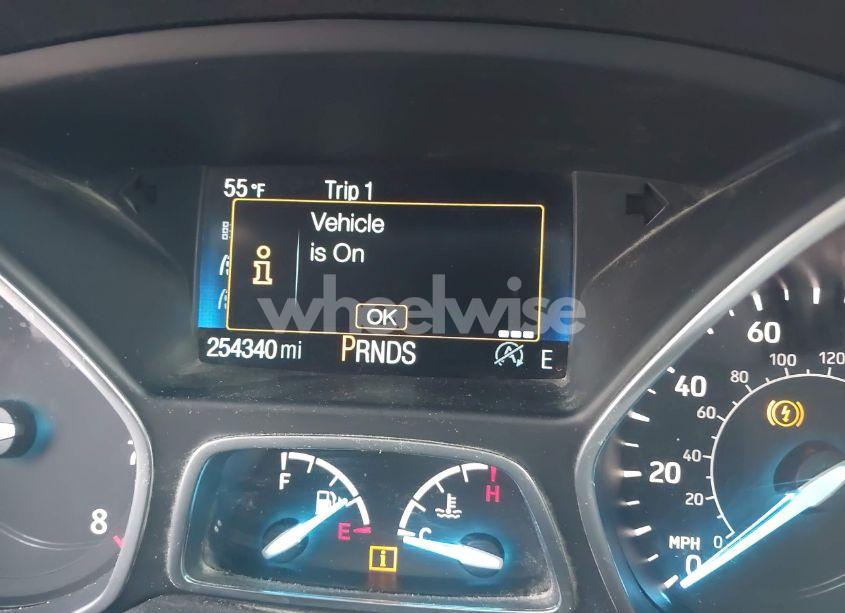 Photo 15 of 2019 Ford Escape SE (VIN 1FMCU9GD2KUB32022)