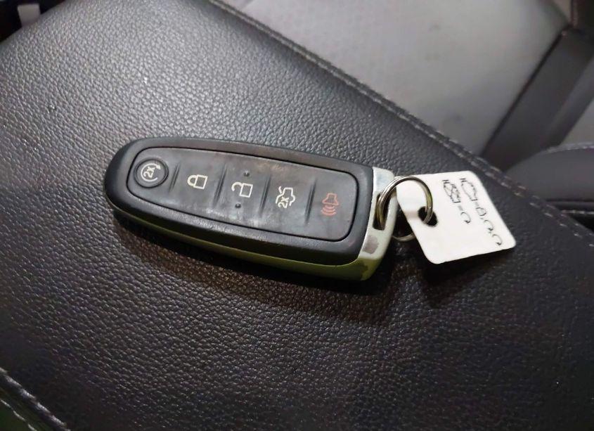 Photo 11 of 2019 Ford Escape SE (VIN 1FMCU9GD2KUB56160)