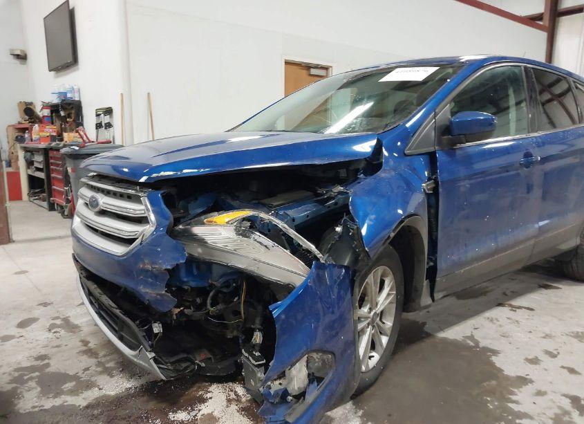 Photo 6 of 2019 Ford Escape SE (VIN 1FMCU9GD2KUB56160)