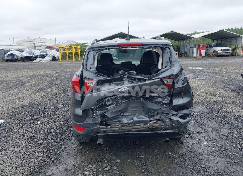 Photo 17 of 2019 Ford Escape SE (VIN 1FMCU9GD2KUB63996)