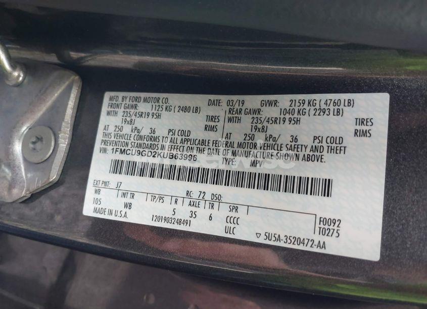 Photo 9 of 2019 Ford Escape SE (VIN 1FMCU9GD2KUB63996)