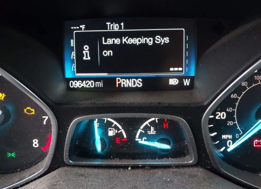 Photo 15 of 2019 Ford Escape SE (VIN 1FMCU9GD2KUC07558)