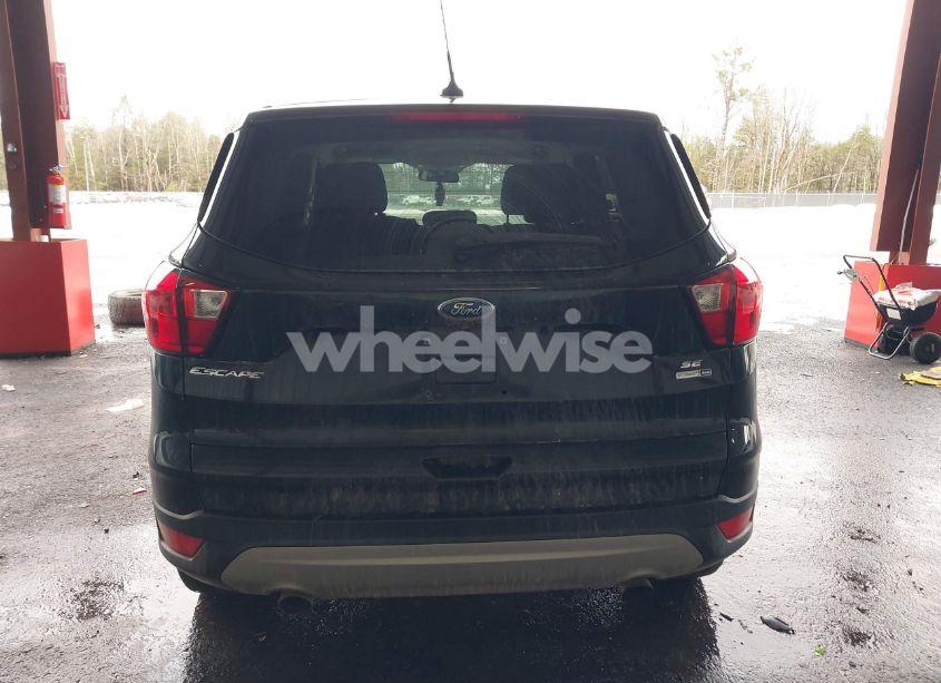 Photo 16 of 2019 Ford Escape SE (VIN 1FMCU9GD2KUC50667)